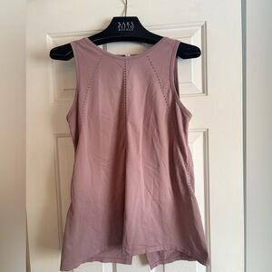 💕’ATHLETA’ (FOOTHILLS) ULTRA FLATTERING TANK SIZE~MEDIUM